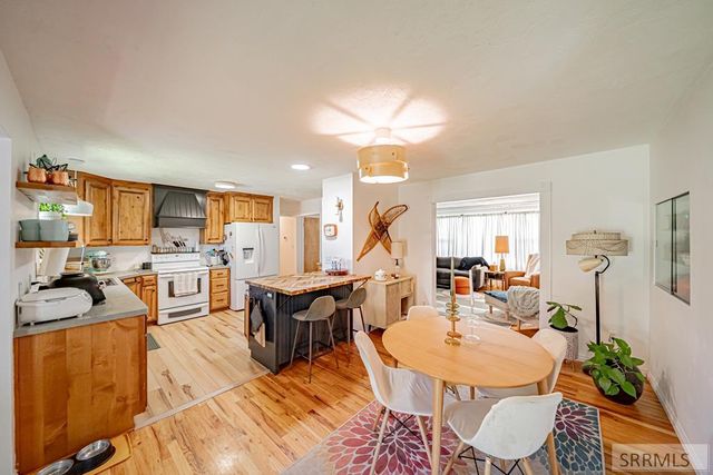 395 Redwood Drive, Idaho Falls, ID 83401