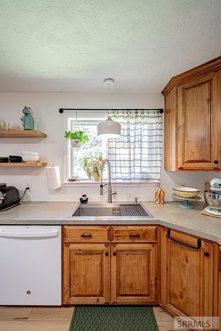 395 Redwood Drive, Idaho Falls, ID 83401