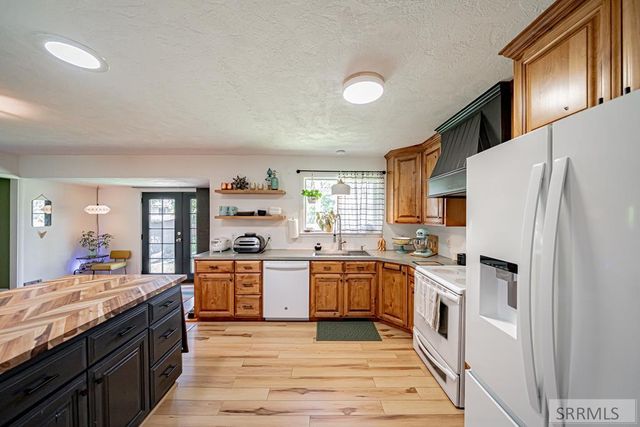 395 Redwood Drive, Idaho Falls, ID 83401