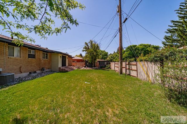 395 Redwood Drive, Idaho Falls, ID 83401