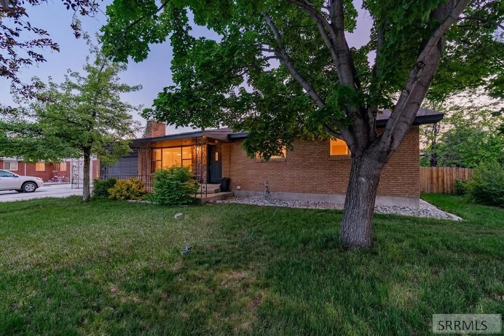 395 Redwood Drive, Idaho Falls, ID 83401