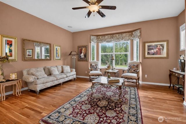 23915 NE Adiar Road, Redmond, WA 98053