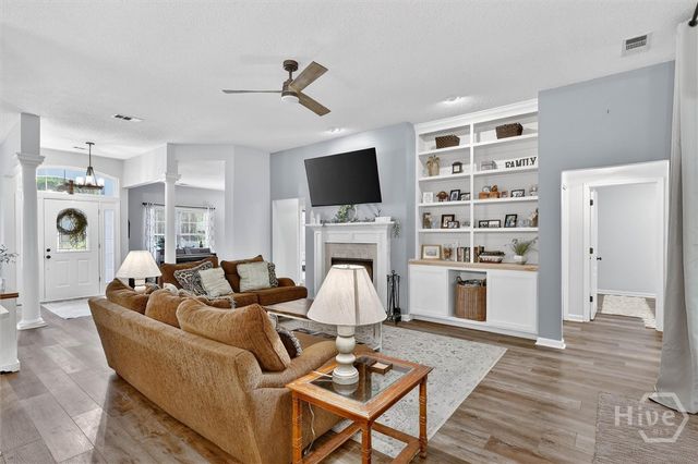 401 Laurenburg Drive, Richmond Hill, GA 31324