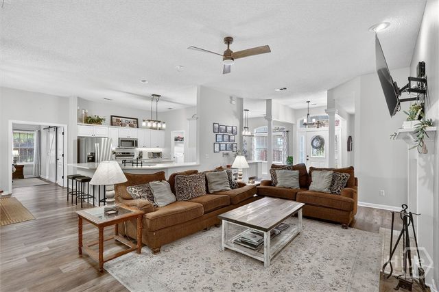 401 Laurenburg Drive, Richmond Hill, GA 31324