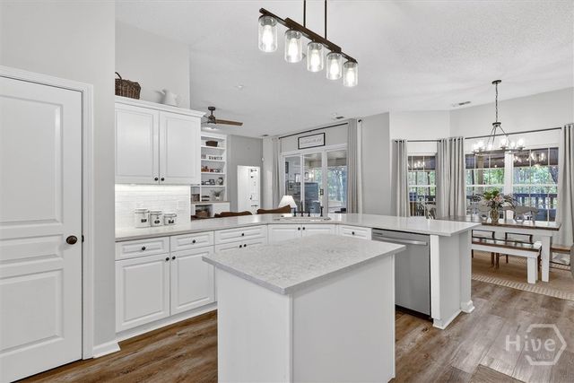 401 Laurenburg Drive, Richmond Hill, GA 31324