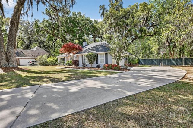 401 Laurenburg Drive, Richmond Hill, GA 31324