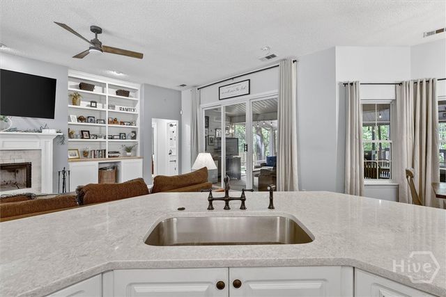 401 Laurenburg Drive, Richmond Hill, GA 31324