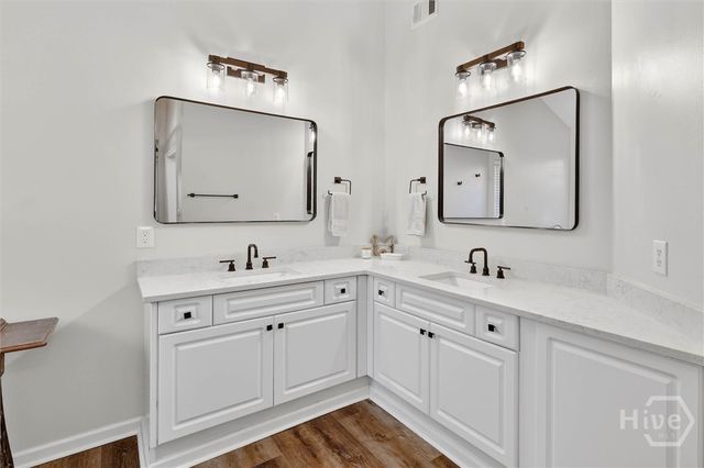 401 Laurenburg Drive, Richmond Hill, GA 31324