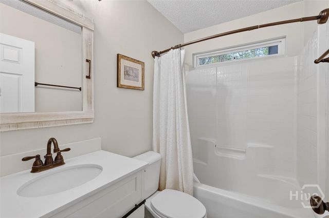 401 Laurenburg Drive, Richmond Hill, GA 31324