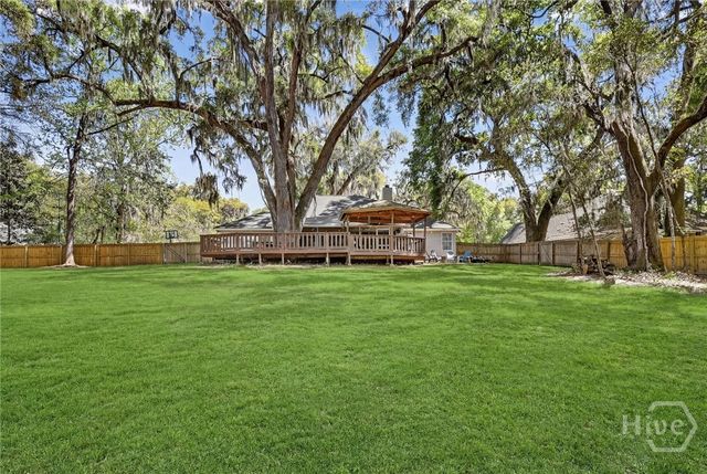 401 Laurenburg Drive, Richmond Hill, GA 31324