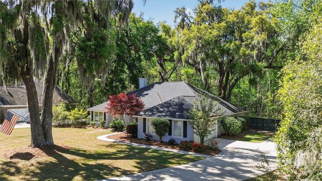 401 Laurenburg Drive, Richmond Hill, GA 31324