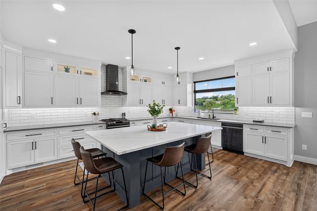 4815 Castle Point, Panora, IA 50216
