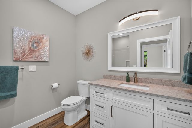 4815 Castle Point, Panora, IA 50216