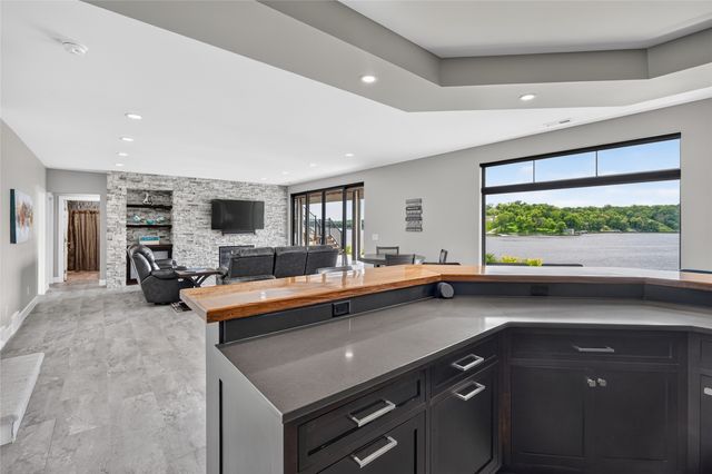 4815 Castle Point, Panora, IA 50216