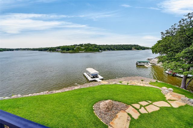 4815 Castle Point, Panora, IA 50216