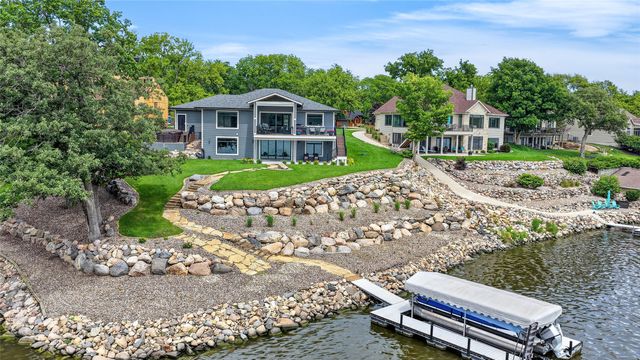 4815 Castle Point, Panora, IA 50216