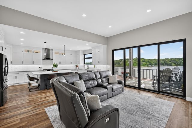 4815 Castle Point, Panora, IA 50216