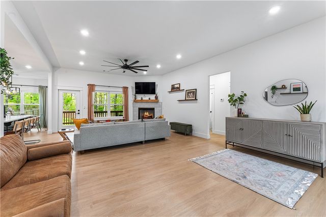 3 Yardley Circle, Bella Vista, AR 72714