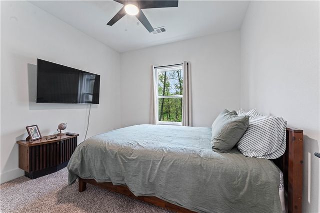3 Yardley Circle, Bella Vista, AR 72714
