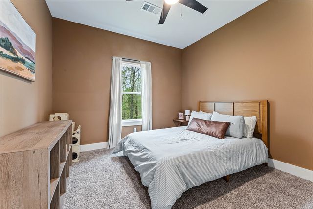 3 Yardley Circle, Bella Vista, AR 72714