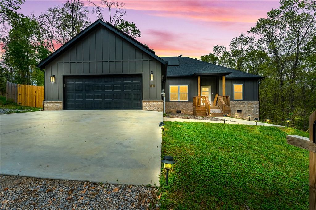 3 Yardley Circle, Bella Vista, AR 72714