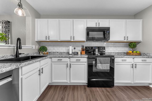 9207 Silver Vista, San Antonio, TX 78254