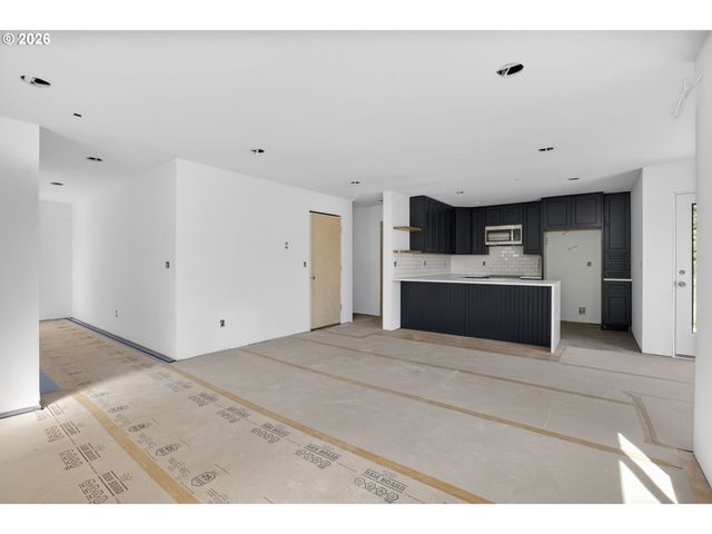 35233 Bayside Gardens Rd, Nehalem, OR 97131