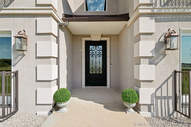 9433 S 282nd East Avenue, Broken Arrow, OK 74014