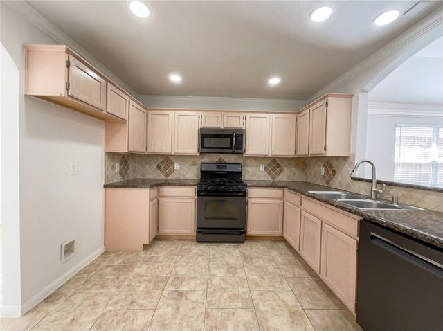 7118 Brockington Drive, Katy, TX 77494