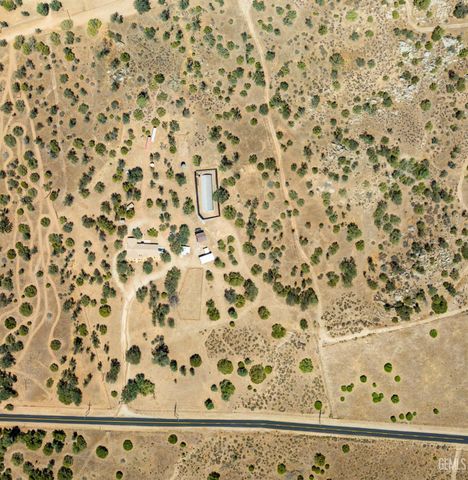 19211 Walker Basin Road, Caliente, CA 93518