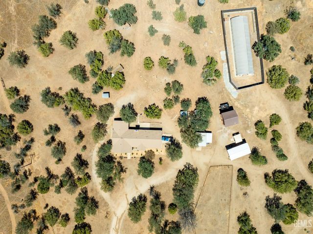 19211 Walker Basin Road, Caliente, CA 93518