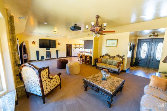 19211 Walker Basin Road, Caliente, CA 93518