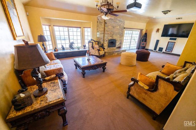 19211 Walker Basin Road, Caliente, CA 93518