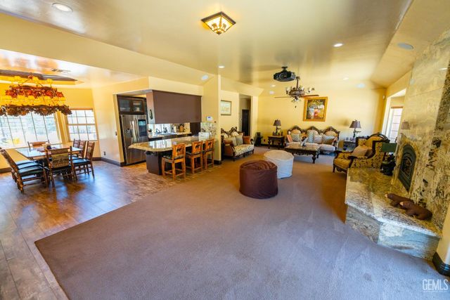 19211 Walker Basin Road, Caliente, CA 93518