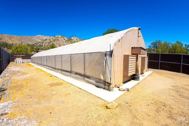 19211 Walker Basin Road, Caliente, CA 93518