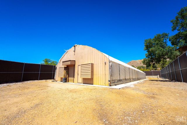 19211 Walker Basin Road, Caliente, CA 93518