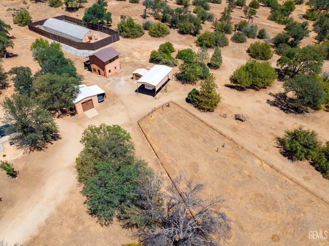 19211 Walker Basin Road, Caliente, CA 93518