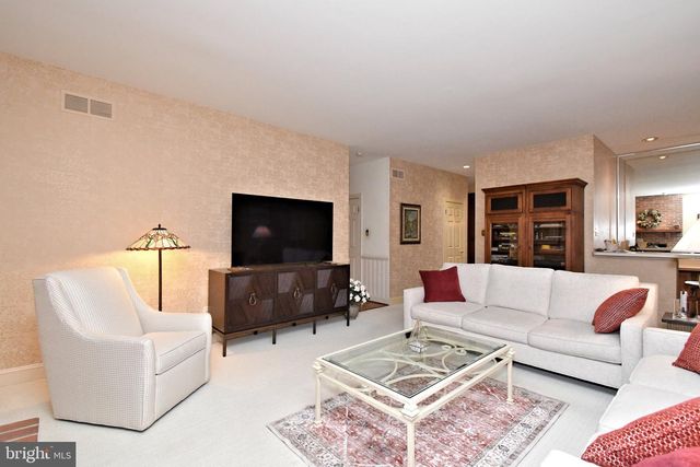 1636 STONINGTON CIR, North Wales, PA 19454