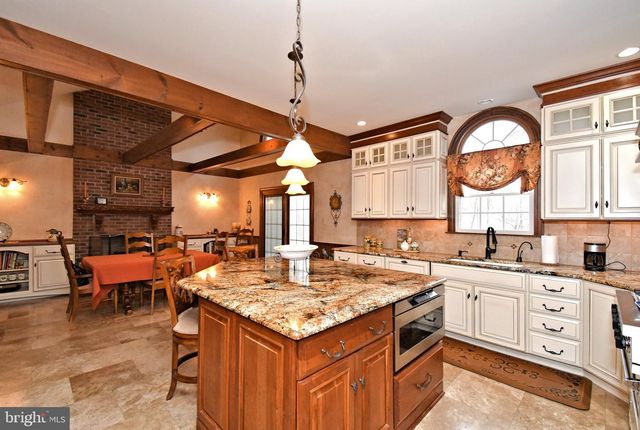 1636 STONINGTON CIR, North Wales, PA 19454