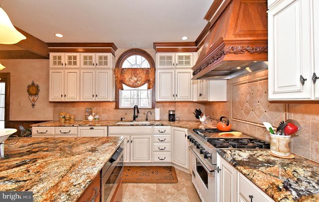 1636 STONINGTON CIR, North Wales, PA 19454