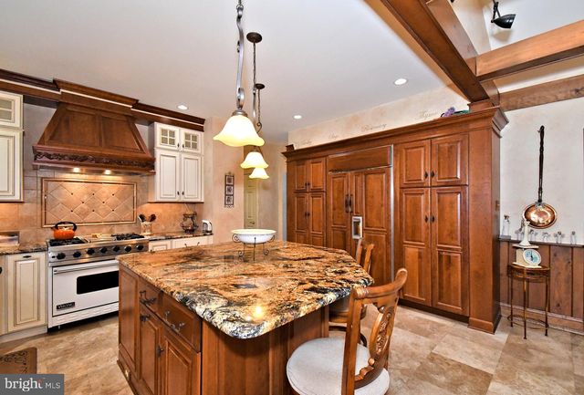 1636 STONINGTON CIR, North Wales, PA 19454