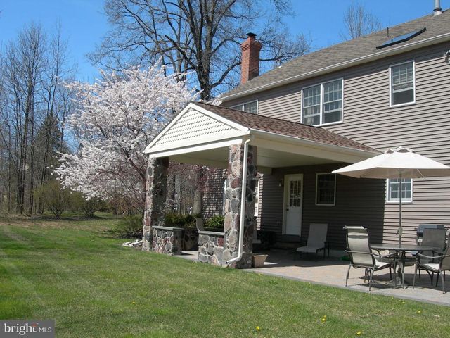 1636 STONINGTON CIR, North Wales, PA 19454