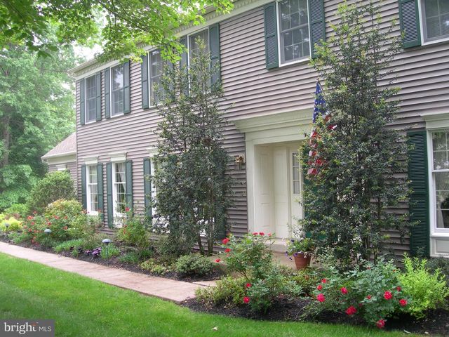 1636 STONINGTON CIR, North Wales, PA 19454