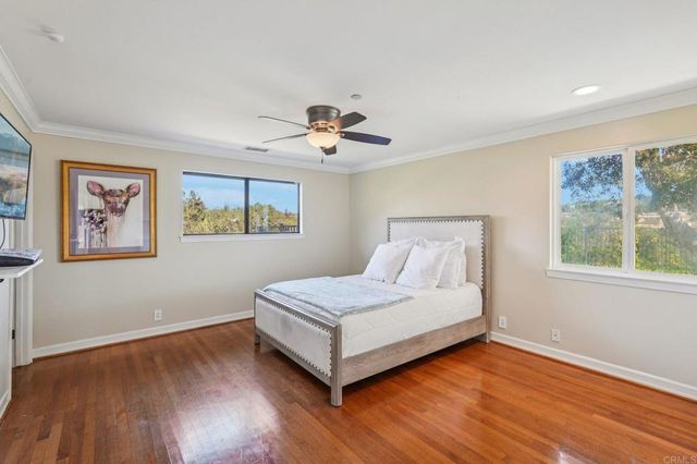 707 S Live Oak Park Road, Fallbrook, CA 92028