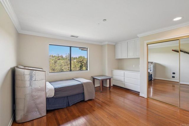 707 S Live Oak Park Road, Fallbrook, CA 92028