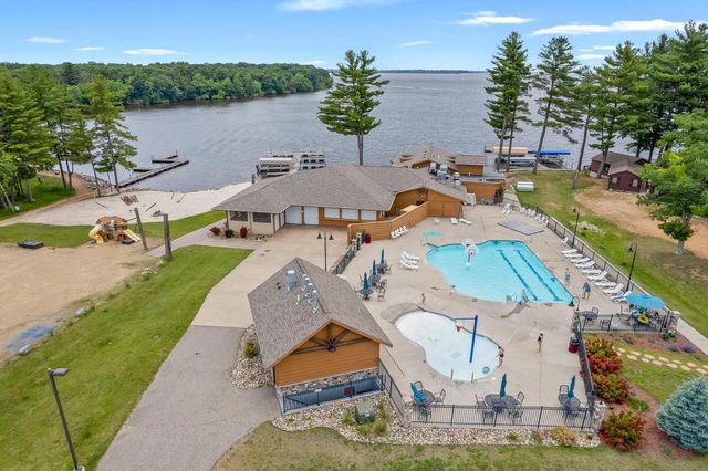 W4231 Vista Circle, Mauston, WI 53948