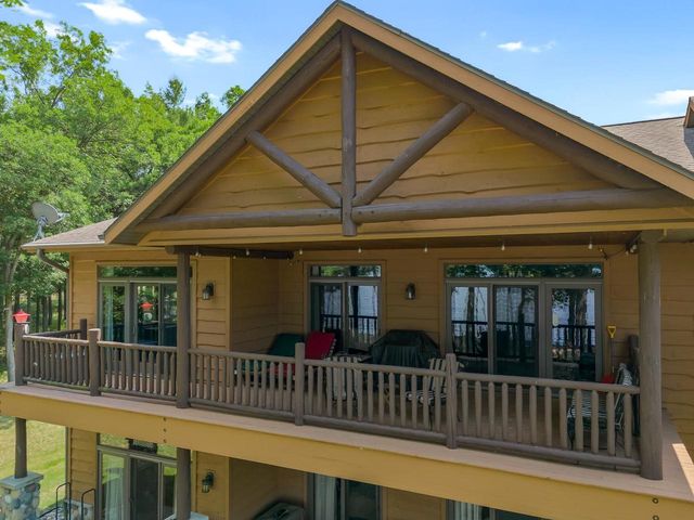 W4231 Vista Circle, Mauston, WI 53948