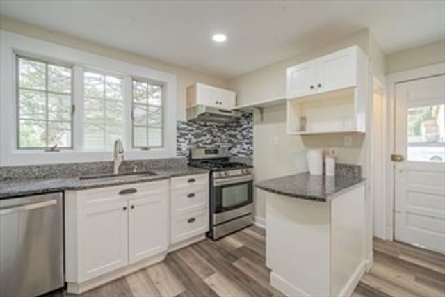 16 Crescent Hill Avenue, Lexington, MA 02420