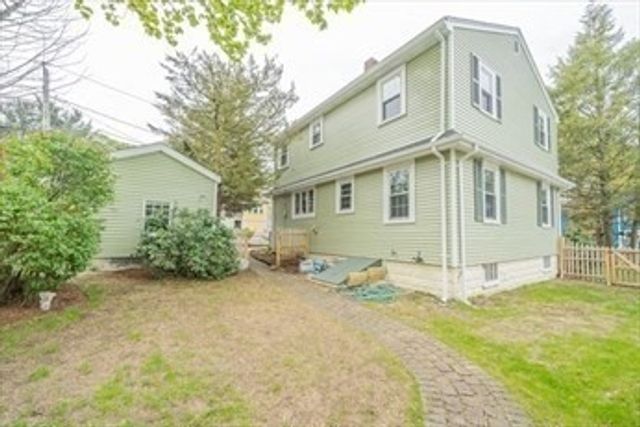 16 Crescent Hill Avenue, Lexington, MA 02420