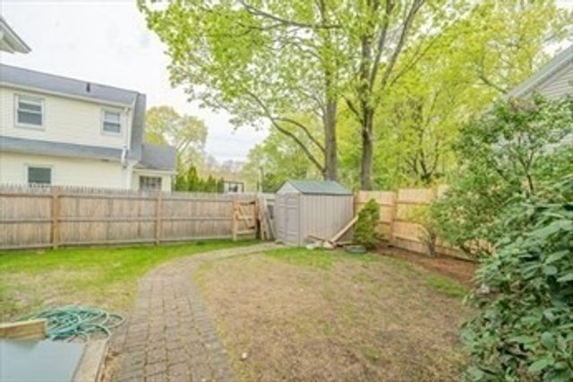 16 Crescent Hill Avenue, Lexington, MA 02420